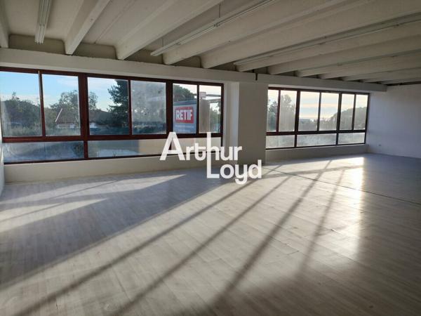 BUREAUX A LOUER AVEC ACCES RAPIDE AUTOROUTE. TOP EMPLACEMENT VILLENEUVE LOUBET