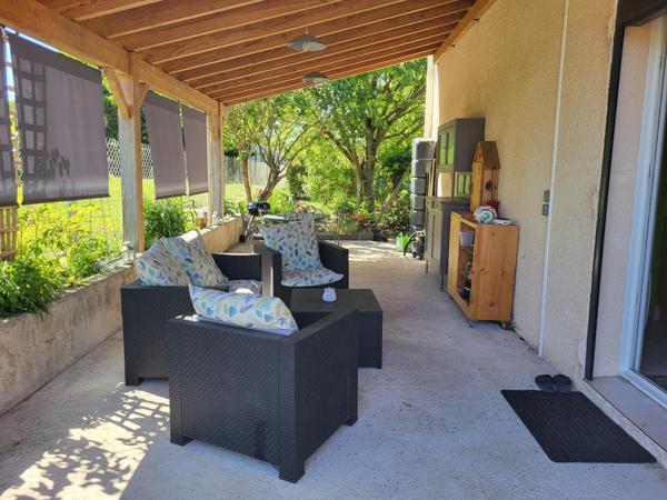 Maison à CREUZIER-LE-VIEUX, 03300 - 4 pièces 119m²