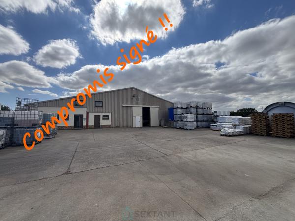 Batiments industriels de 900 m2 sur un terrain de 5000 m2