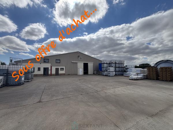 Batiments industriels de 900 m2 sur un terrain de 5000 m2