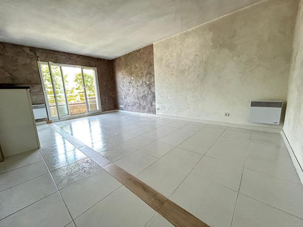 Appartement Carrieres Sous Poissy 3 pièce(s) 62 m2 235 000 € **  - Référence  9265