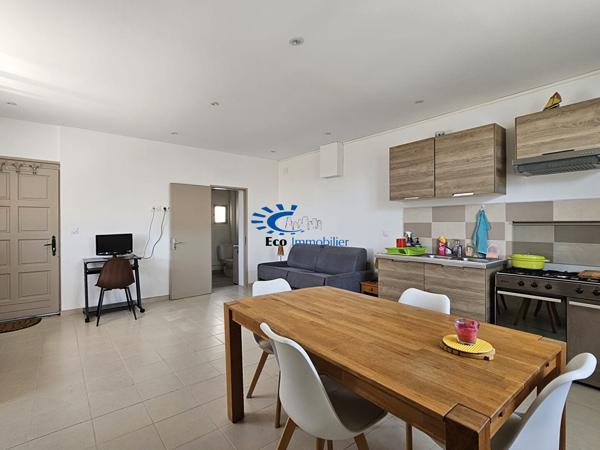 STUDIO MEUBLÉ - LA ROCHELLE La rochelle STUDIO MEUBLÉ - LA ROCHELLE La rochelle