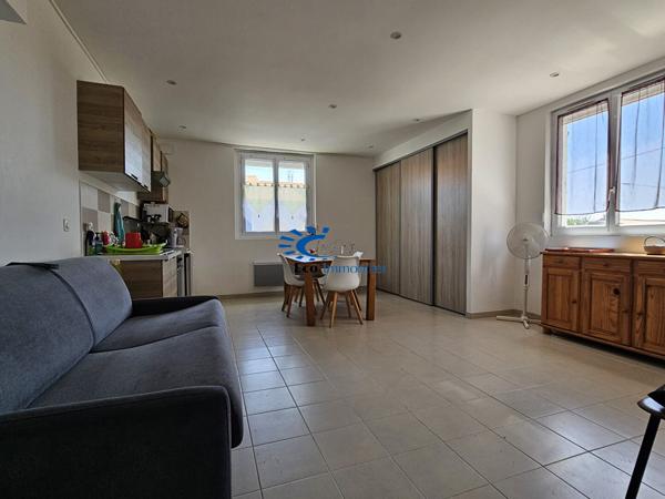STUDIO MEUBLÉ - LA ROCHELLE La rochelle STUDIO MEUBLÉ - LA ROCHELLE La rochelle