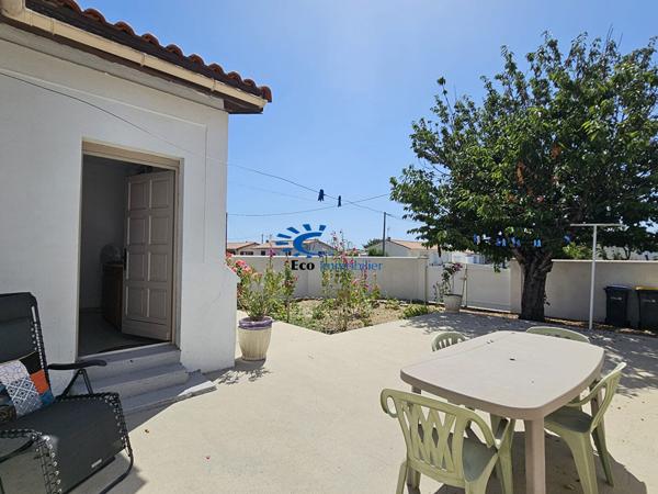 STUDIO MEUBLÉ - LA ROCHELLE La rochelle STUDIO MEUBLÉ - LA ROCHELLE La rochelle
