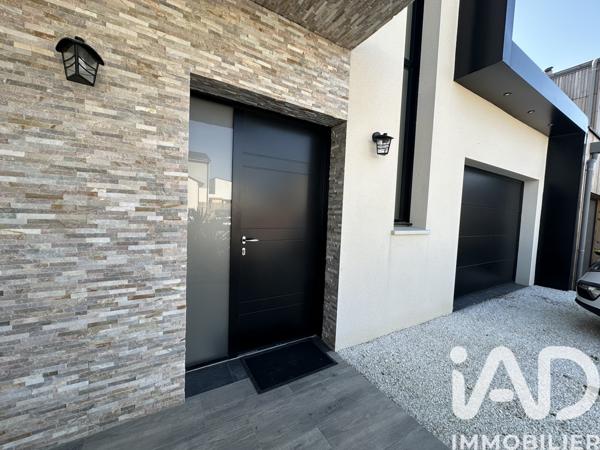 Maison à vendre 6 pièces 150 m² Sainte-Gemmes-sur-Loire