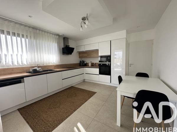 Maison à vendre 6 pièces 150 m² Sainte-Gemmes-sur-Loire