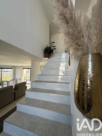 Maison à vendre 6 pièces 150 m² Sainte-Gemmes-sur-Loire