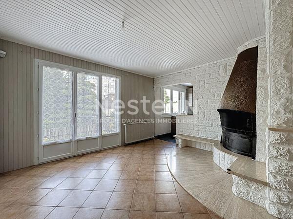 À vendre : Maison individuelle de 126 m² avec grand jardin, garage triple et combles aménageables à Morangis