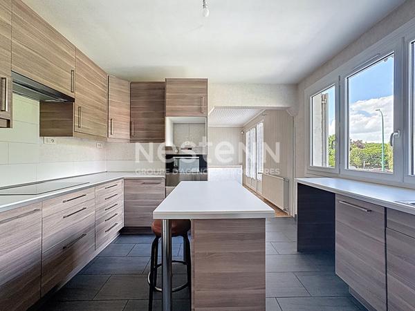 À vendre : Maison individuelle de 126 m² avec grand jardin, garage triple et combles aménageables à Morangis