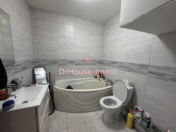 Immeuble à vendre 10 pièces de 135 m²