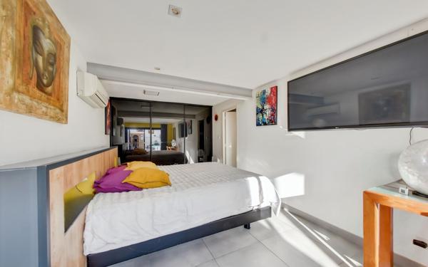 Maison à vendre    6 pièces •  La Rochelle