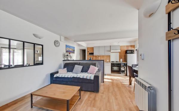 Maison à vendre    6 pièces •  La Rochelle