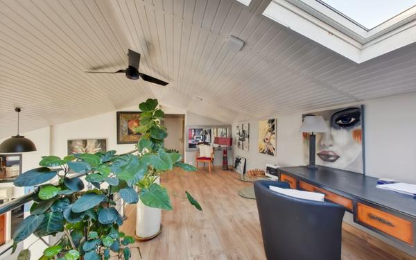 Maison à vendre    6 pièces •  La Rochelle