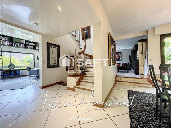 Proche du RER B - Maison d’architecte -240 m2 habitable