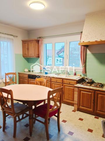 Belle maison traditionnelle