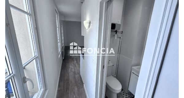Location Studio 21.59 m² - Rueil-malmaison 92500