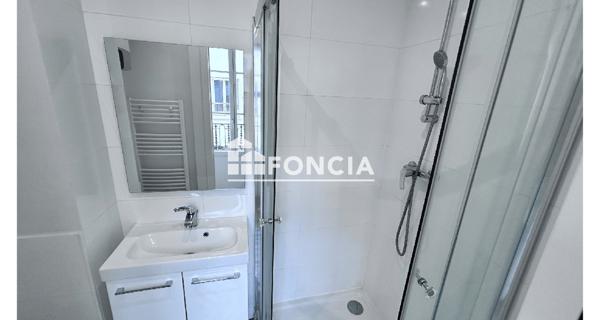 Location Studio 21.59 m² - Rueil-malmaison 92500