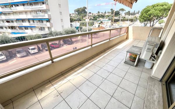 Appartement à vendre    3 pièces • 75 m2 Le Cannet