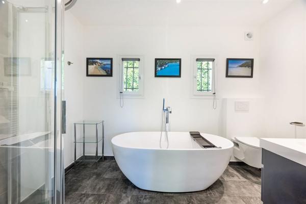 Vente Villa de luxe Châteauneuf-Grasse 10 Pièces 390 m²