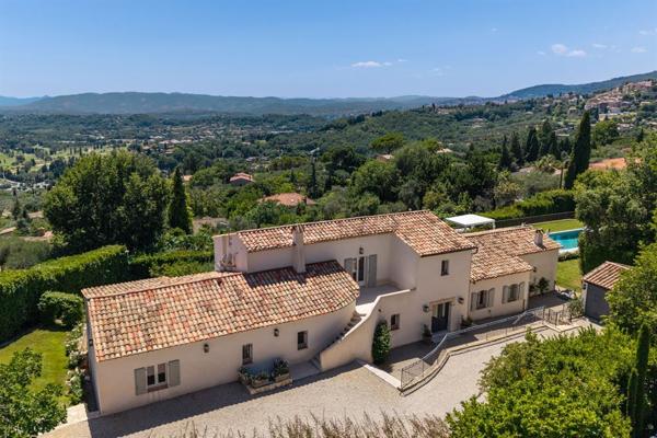 Vente Villa de luxe Châteauneuf-Grasse 10 Pièces 390 m²