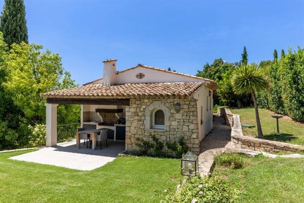 Vente Villa de luxe Châteauneuf-Grasse 10 Pièces 390 m²