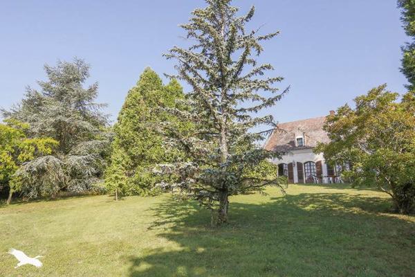 Maison à vendre 442 260 € Luynes 7 p 185 m² DPE D
