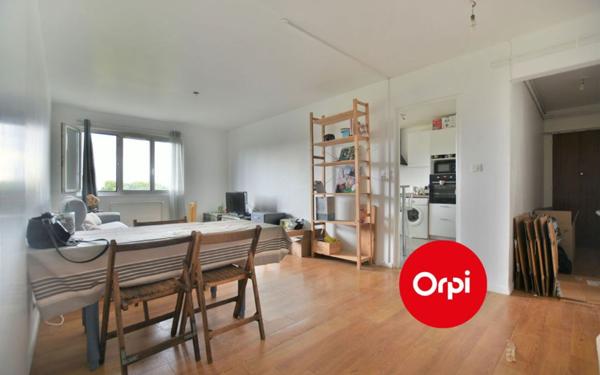 Appartement à louer    5 pièces • 91,81 m2 Saint-Priest