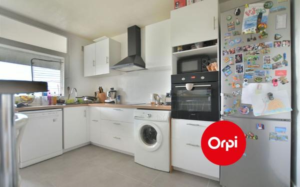 Appartement à louer    5 pièces • 91,81 m2 Saint-Priest