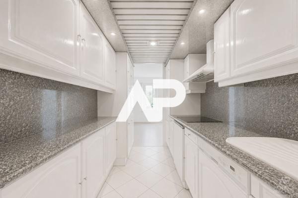 Appartement Rueil Malmaison 4 pièce(s) 83.21m² 570 000 € **  - Référence  20113