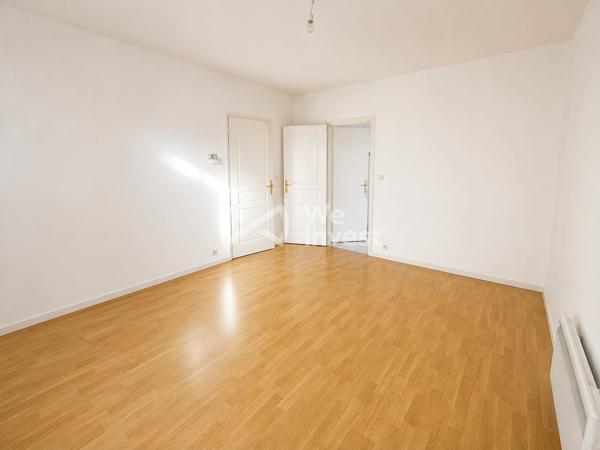IMMEUBLE DE RAPPORT – JUSQU'À 14 % DE RENTABILITÉ BRUTE –  5 LOGEMENTS OU RÉSIDENCE PRINCIPALE + 4 LOGEMENTS – BLÉNEAU