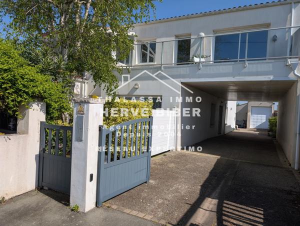 Aytré (17440) AYTRÉ-LA ROCHELLE Duplex lumineux avec terrasse et aperçu mer – Petite copropriété