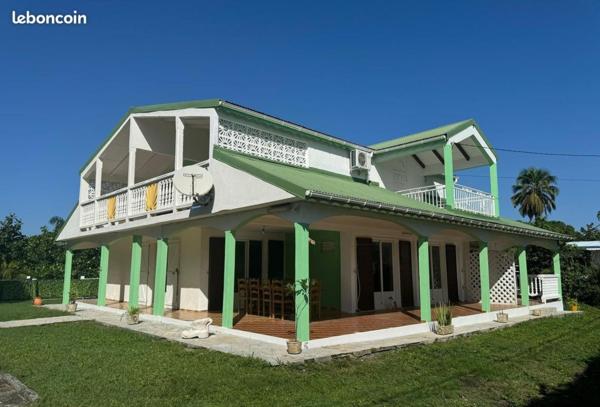 Maison d' habitation modulable en 7 pièces ou 3 appartements distincts