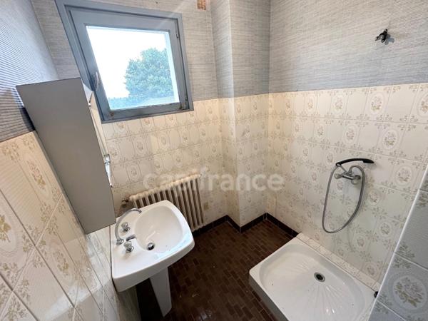 CHATEAUNEUF-DU-FAOU - Maison à vendre 5 pièces avec hangar (29)