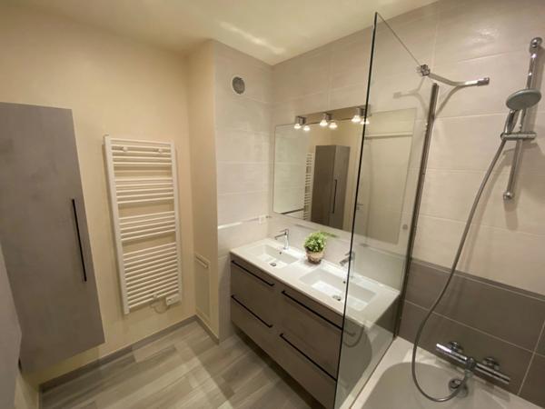 Dpt Yvelines (78), à vendre VERSAILLES appartement T3