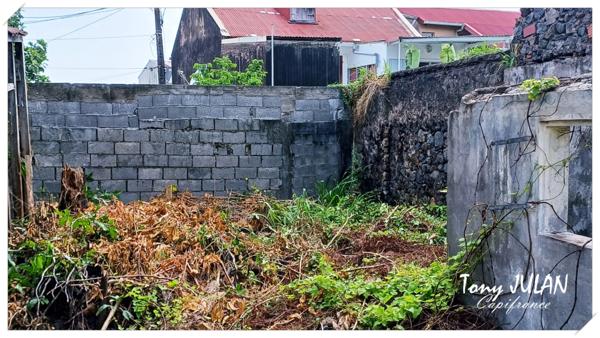 À VENDRE – Terrain de 179 m² à Basse-Terre