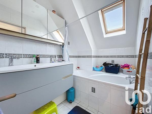 Maison à vendre 6 pièces 121 m² Osny