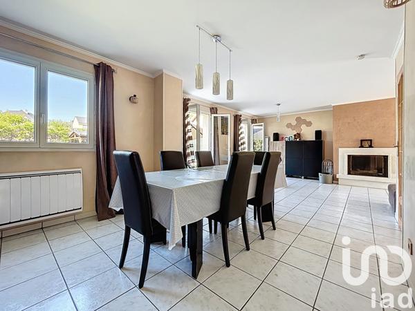 Maison à vendre 6 pièces 121 m² Osny