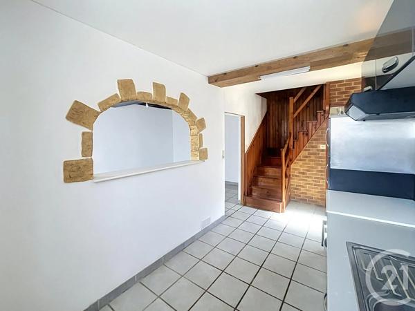 Appartement F3 à vendre  3 pièces - 62 m 2   CREPY EN VALOIS  - 60