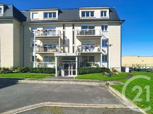 Appartement F3 à vendre  3 pièces - 62 m 2   CREPY EN VALOIS  - 60