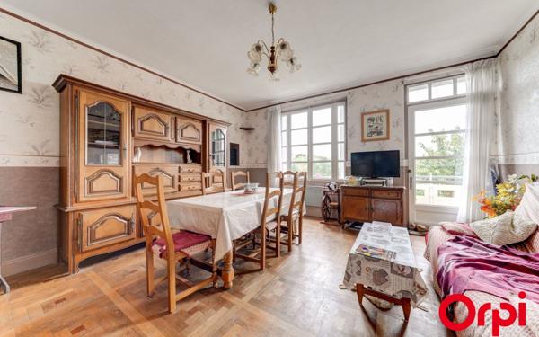 Appartement à vendre    3 pièces • 76,25 m2 Vénissieux