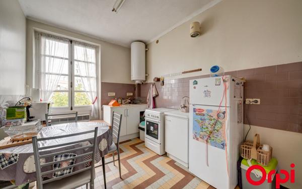 Appartement à vendre    3 pièces • 76,25 m2 Vénissieux