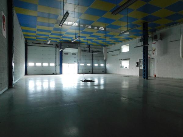 Dpt Meurthe et Moselle (54), à louer MAXEVILLE Entrepots et Bureaux 564 m2