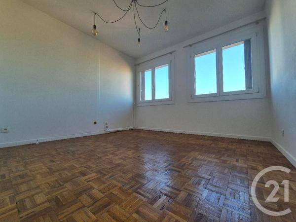 Appartement T4 à vendre  4 pièces - 78,40 m2 SALON DE PROVENCE - 13