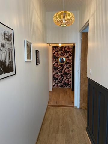 LUCON COEUR DE VILLE GRAND CONFORT SPACIEUSE CHAMBRE MEUBLEE CHARGES COMPRISES AVEC CUISINE COMMUNE