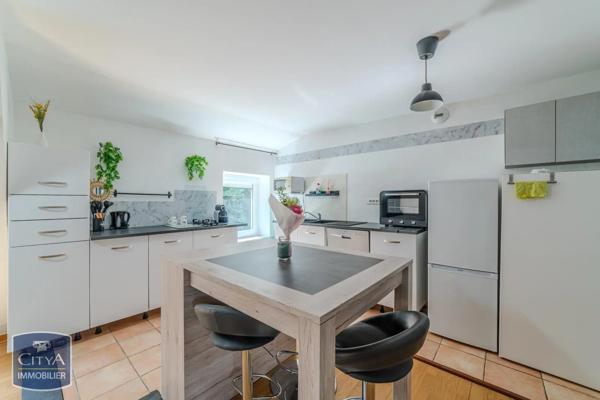 Appartement à vendre 3 pièces 68m² Thizy-les-Bourgs (69240)