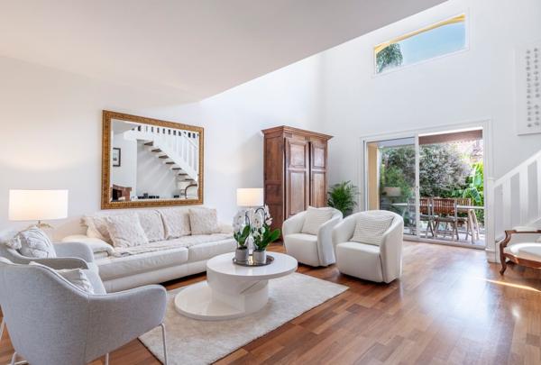 Vente Villa de luxe Nice 6 Pièces 140.16 m²