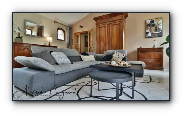 Dpt Tarn (81), à vendre SAIX maison P8 de 208 m² sur terrain de 2400 m² avec dépendance d'environ 95 m²