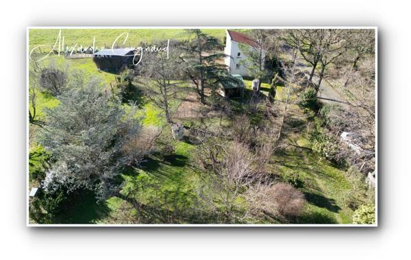Dpt Tarn (81), à vendre SAIX maison P8 de 208 m² sur terrain de 2400 m² avec dépendance d'environ 95 m²