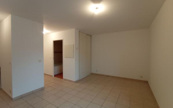 Appartement à louer    1 pièce • 27,20 m2 Gournay-sur-Marne