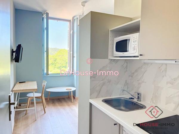Immeuble à vendre 29 pièces de 500 m²